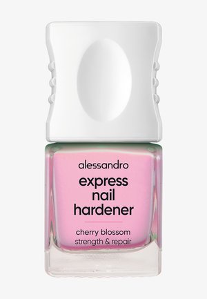 Flasche mit pinkem Nagelhärter und weißem ergonomischem Verschluss, beschriftet mit "alessandro express nail hardener cherry blossom strength & repair."