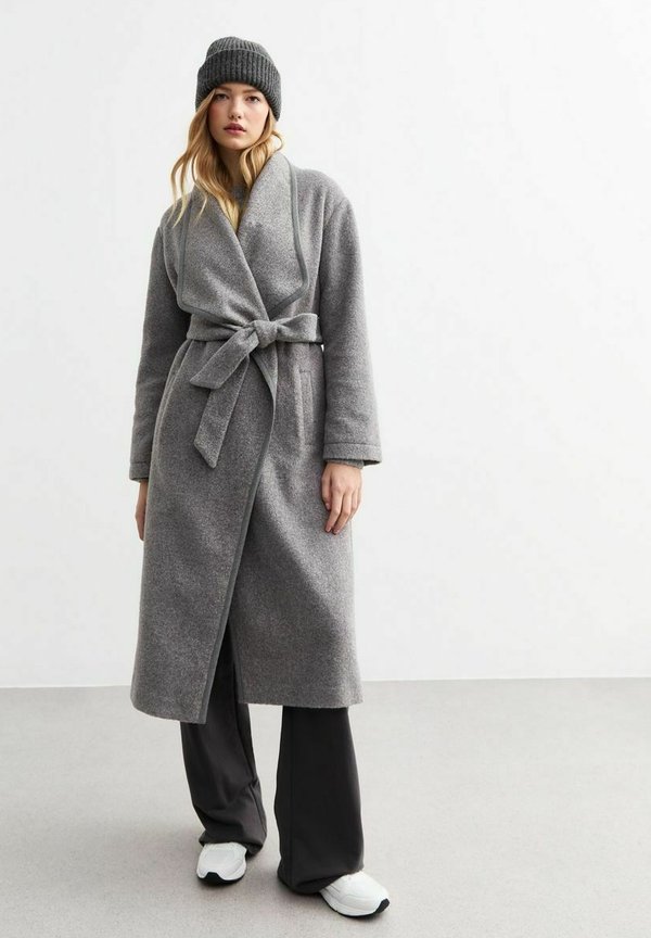 BELTED BLANKET - Trenchcoat