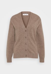 Jasnobrązowy kardigan wykonany z miękkiej dzianiny, z dekoltem w serek, długimi rękawami i zapinany na przodzie na zaokrąglone guziki.
