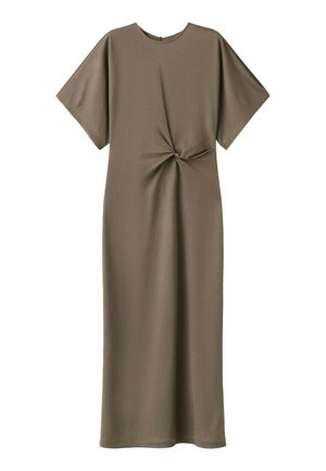 Taupe šaty po kolená s krátkymi rukávmi a zdobením v podobe nazbieraného zákrutu v páse.