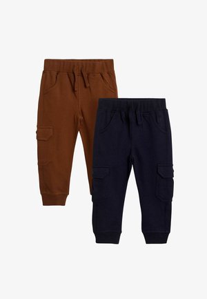 Due paia di pantaloni cargo: uno marrone e uno blu navy. Tessuto di cotone, cintura elasticizzata, tasche laterali e tasche cargo sulle gambe.
