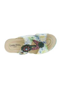 Sandale à glissière à motif floral avec un dessus texturé multicolore, ornée de fleurs décoratives et de feuilles avec des accents verts et roses.