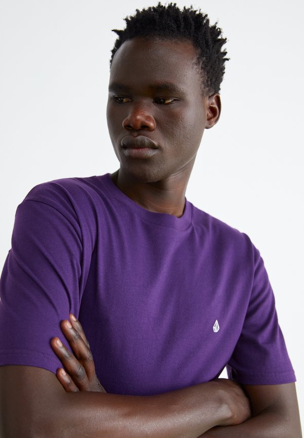 STONE BLANKS - Basic T-shirt - grape royale3