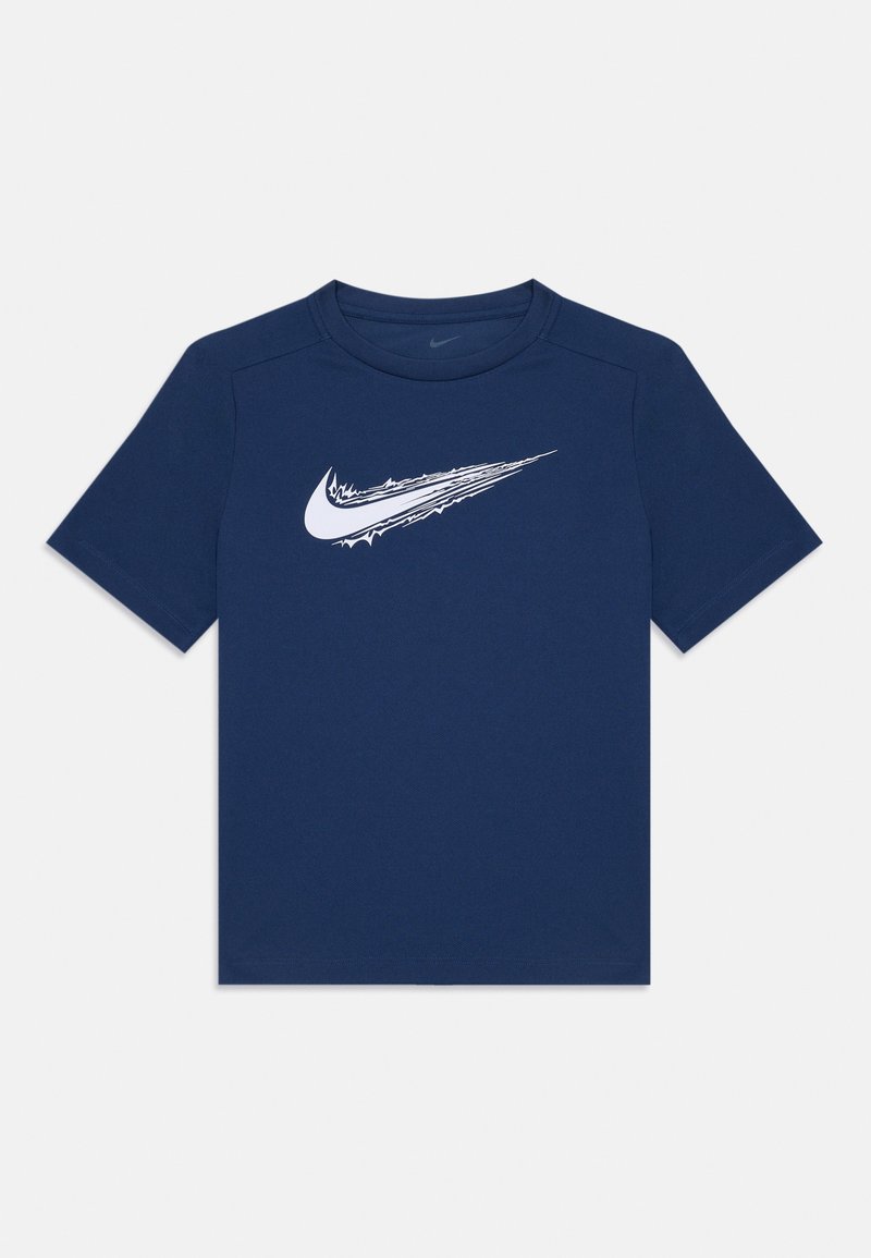 Tumedast sinine lühikeste varrukatega spordipusa, millel on rinna kohal sakilise valge Nike'i mitte logo ja ümmargune kaelus.