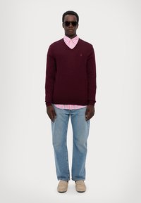 Polo Ralph Lauren SLIM FIT WASHABLE WOOL V-NECK JUMPER - Džemperis - aged wine heather
