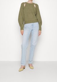 DESIGNERS REMIX Maglione - mottled olive