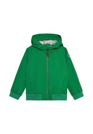 Chaqueta cortavientos verde con cremallera frontal, capucha ajustable, puños elásticos, dos bolsillos laterales, exterior liso y forro interior contrastante.