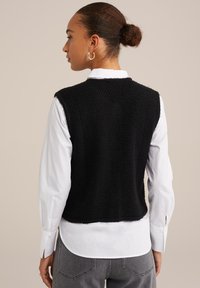 WE Fashion Kardigan - black