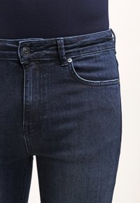 KIOMI Skinny džíny - dark-blue denim