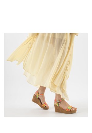 Wojas Sandalen met hoge hak - wielokolorowy