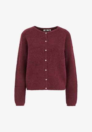 Knopfmuster, langärmeliger, flauschig strukturierter bordeauxroter Cardigan mit rundem Ausschnitt und kleinen weißen Knöpfen auf der Vorderseite.