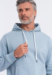 Ombre Felpa con cappuccio - denim blue