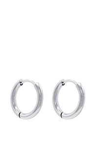 Boucles d'oreilles en argent en forme de créoles avec une texture lisse et brillante, dotées d'un petit accent noir à la base. Design arrondi avec un fermoir sans couture.