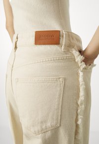 2nd Day FRECLA NATUREL - Wide leg - nature denim