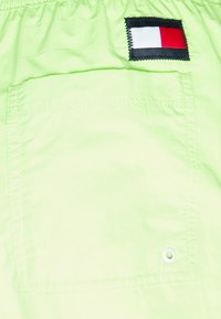 Tommy Hilfiger DRAWSTRING - Calções de banho - grün