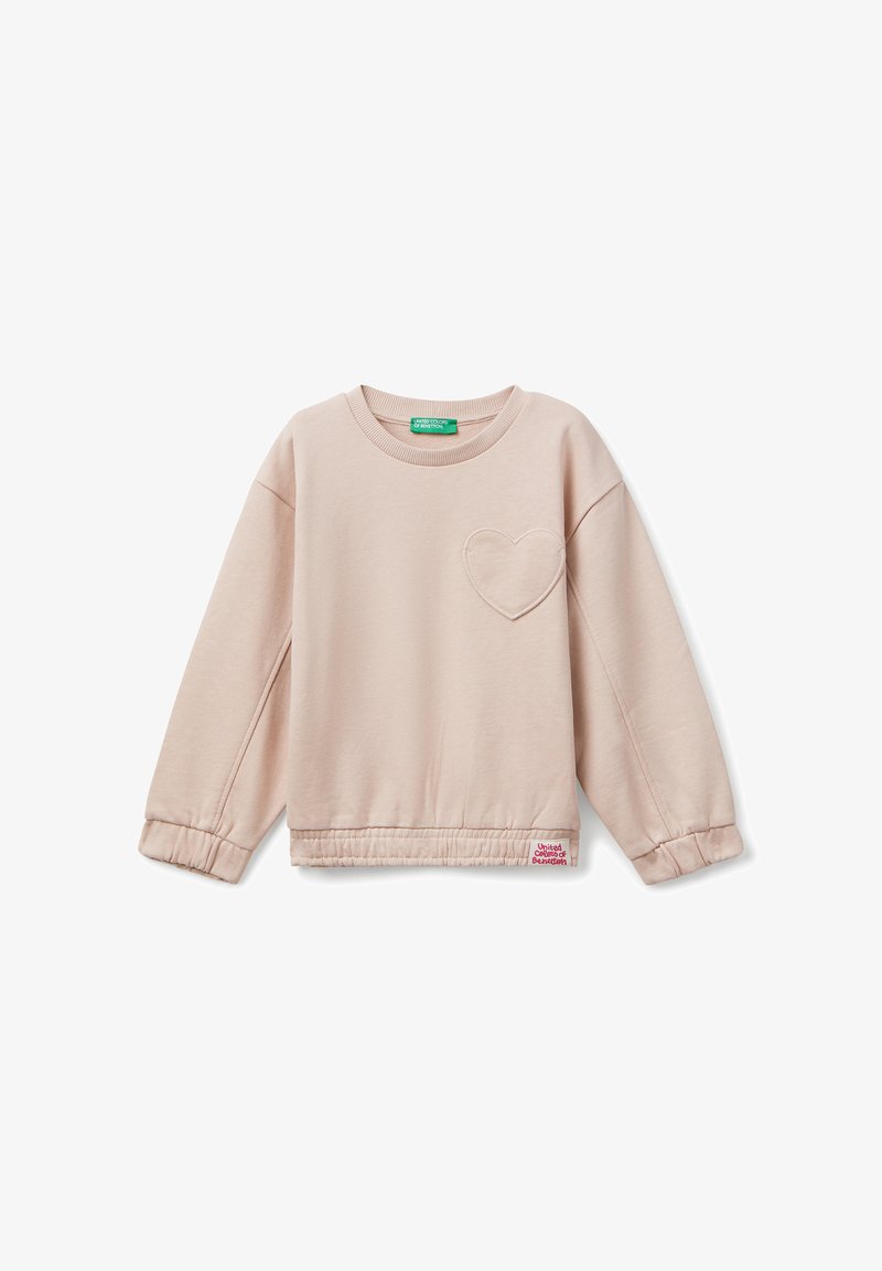 Sudadera de manga larga color rosa claro con un corazón bordado en el lado izquierdo del pecho y puños y dobladillo elásticos, etiquetada como United Colors of Benetton.