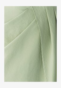 Non sélectionné, sage green