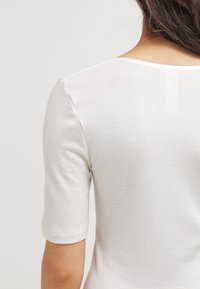 Hanro WOOLEN SILK  - Podkoszulki