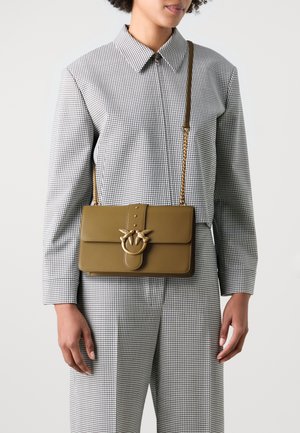 Pinko LOVE ONE CLASSIC - Sac bandoulière - piantagione/antique gold