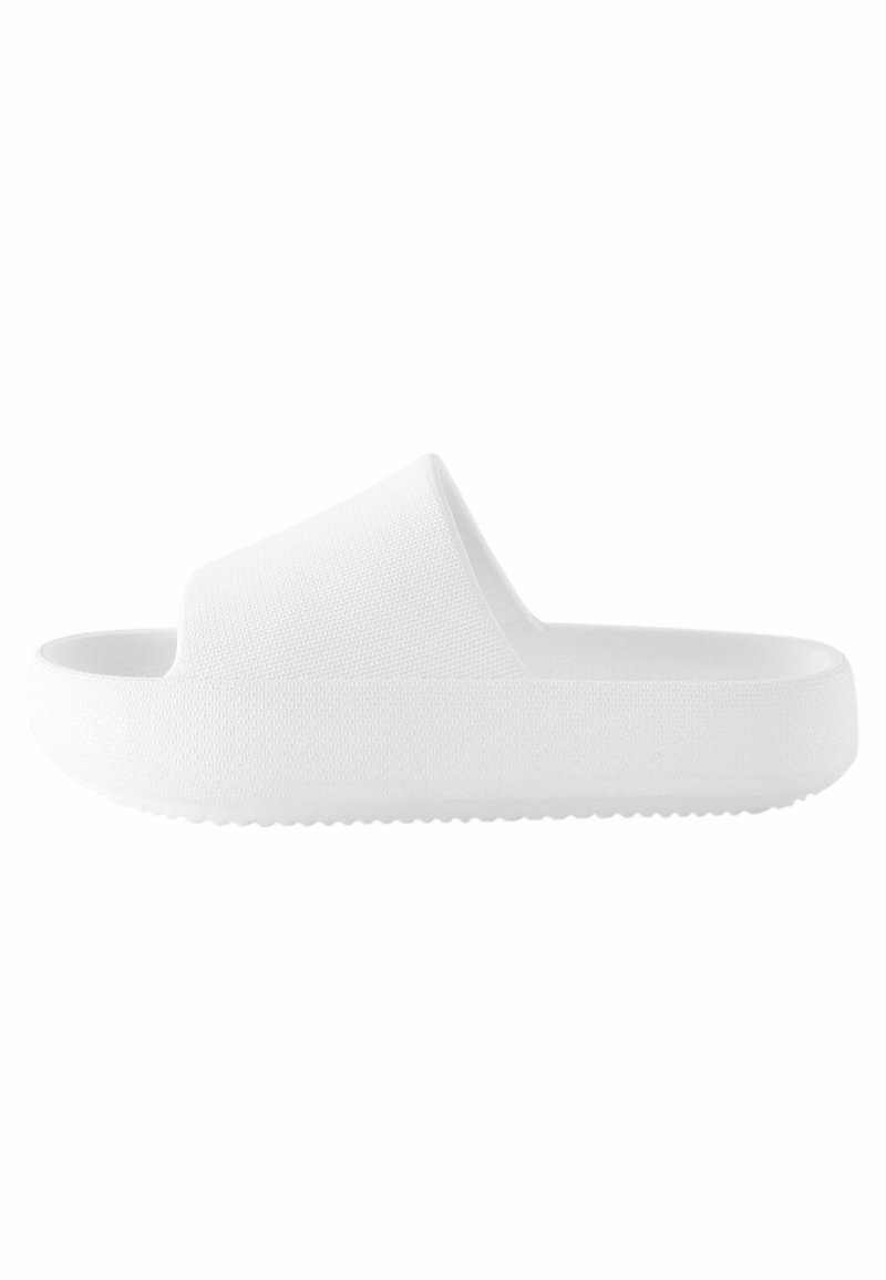 Next STANDARD - Strandpapucsok és -szandálok - white