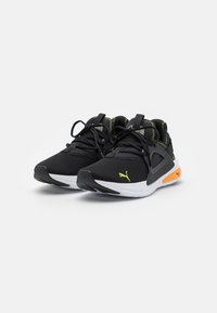 Puma SOFTRIDE ENZO EVO RETROFUTURE UNISEX - Trening copati - black/lime pow