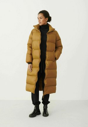EDLA - Down coat - rubber
