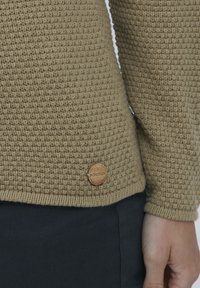 Oxmo Stickad tröja - beige