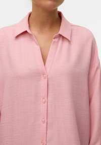 Vero Moda VMMELANEY - Camicia - coral blush