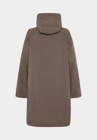 Ruskea, vedenpitävä pitkä takki hupulla, napillisilla yksityiskohdilla hihoissa ja sileällä pinnalla. Ominaisuuksiin kuuluu minimalistinen muotoilu ja suora leikkaus.