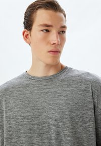 Koton Camiseta estampada - grey