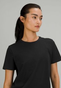 lululemon LOVE CREW - Jednoduché tričko - black