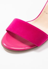 Peter Kaiser Wide Fit Sandali - pink
