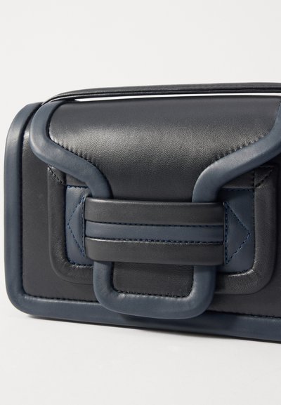 Pierre Hardy ALPHA - Umhängetasche - black/navy