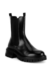 Czarne skórzane botki Chelsea z elastycznymi bokami, zaokrąglonym noskiem oraz grubą, teksturowaną czarną gumową podeszwą.