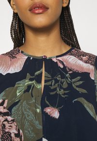 Vero Moda VMKATNISS BUTTON - Top - navy blazer