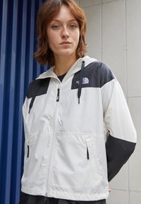 The North Face - SHERU JACKET - Kevyt takki - gardenia white Pienoiskuva 1