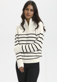 Kaffe LIOA ZIPPER  - Strickpullover - chalk/black
