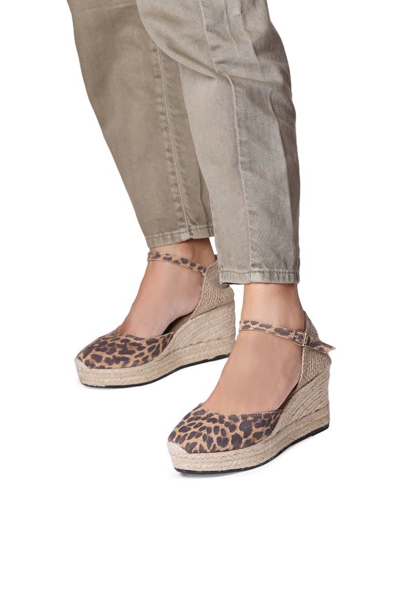 LAGOS - Plateaupumps - leo