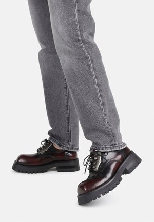 QUINN - Zapatos con cordones - black bordeaux