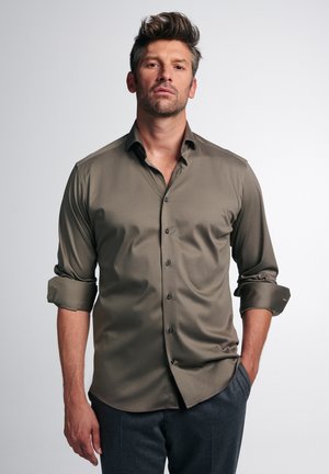 LANGARM MODERN FIT - Shirt - taupe