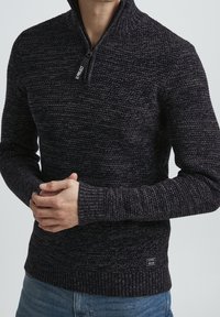 11 Project Trui - black