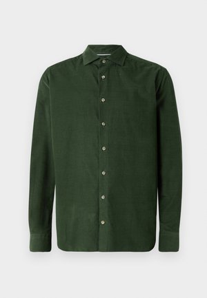 Cămașă verde închis cu mâneci lungi, realizată dintr-un material texturat, cu guler butonat și cinci butoane în contrast pe față.