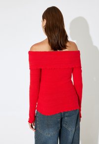 Koton X İNJI - Pitkähihainen paita - red