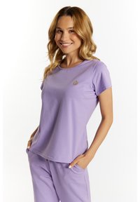 Miracle. mama and woman. GOLDEN QUEEN IZA - T-shirt basic