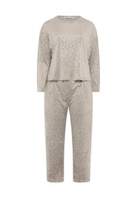 Mjuk beige loungewear-set med långärmad tröja och byxor, med ett subtilt leopardmönster. Tillverkat av texturerat tyg, avslappnad passform.