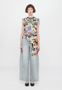 Alice + Olivia MICAH MUSCLE TANK - Top - twist and shout