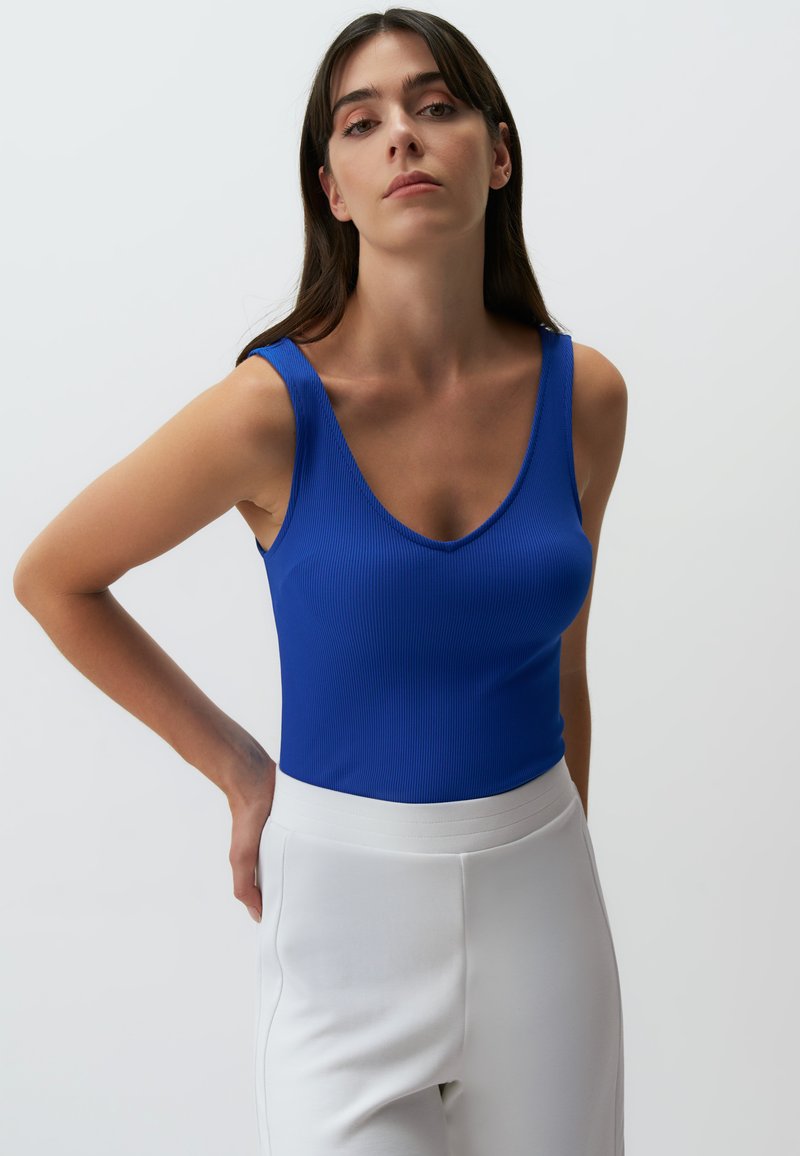 Jimmy Key V NECK SLEEVELESS - Top - blue