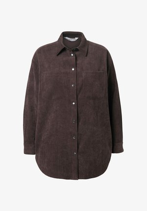 Veste en velours côtelé marron avec un devant à boutons, un col et deux poches poitrine. Présente une coupe décontractée et des manches longues.