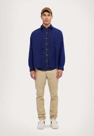 Polo Ralph Lauren LONG SLEEVE SPORT SHIRT - Marškiniai - spring navy