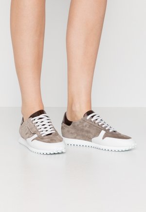 CLUB - Baskets basses - taupe/bianco/bronze/schwarz